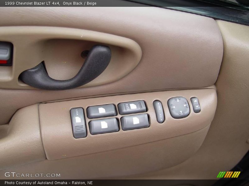 Onyx Black / Beige 1999 Chevrolet Blazer LT 4x4