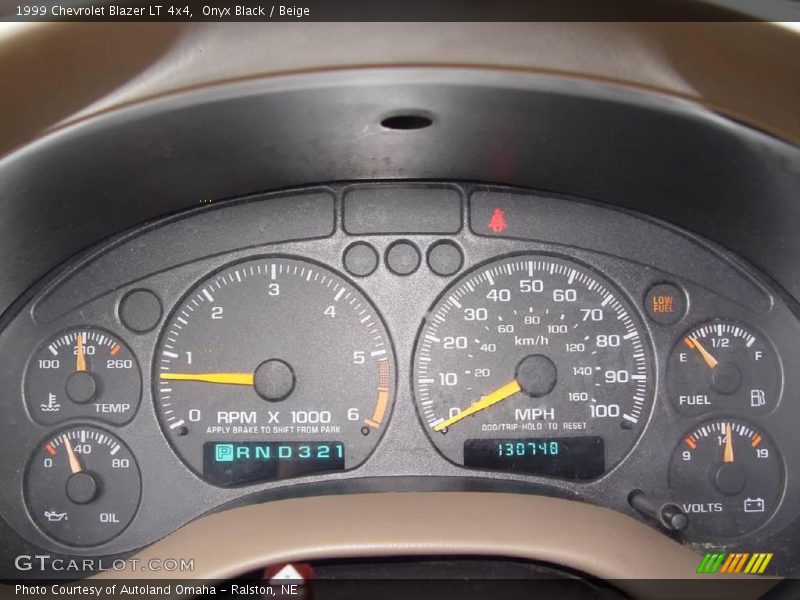 Onyx Black / Beige 1999 Chevrolet Blazer LT 4x4