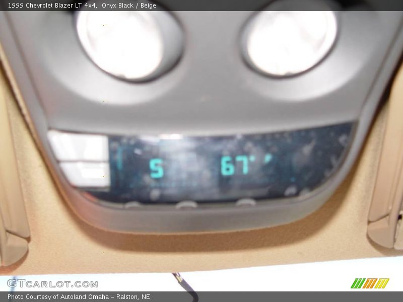 Onyx Black / Beige 1999 Chevrolet Blazer LT 4x4