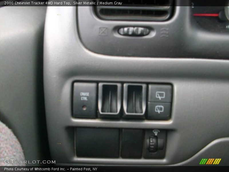 Silver Metallic / Medium Gray 2000 Chevrolet Tracker 4WD Hard Top