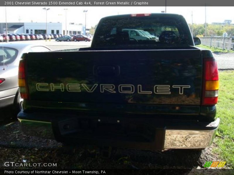 Forest Green Metallic / Graphite 2001 Chevrolet Silverado 1500 Extended Cab 4x4