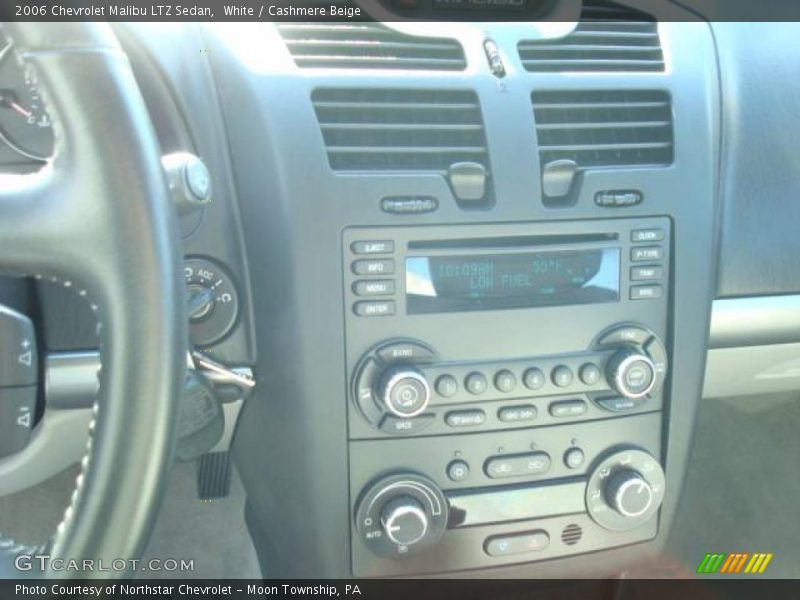 White / Cashmere Beige 2006 Chevrolet Malibu LTZ Sedan
