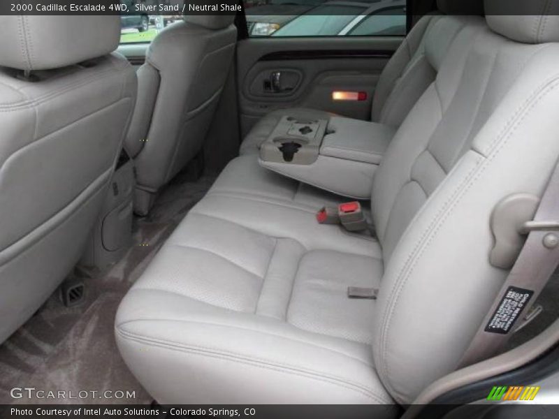 Silver Sand / Neutral Shale 2000 Cadillac Escalade 4WD