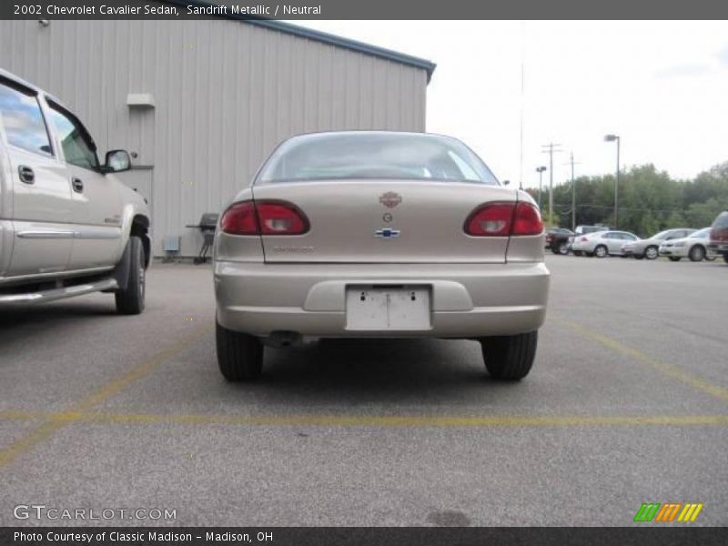 Sandrift Metallic / Neutral 2002 Chevrolet Cavalier Sedan