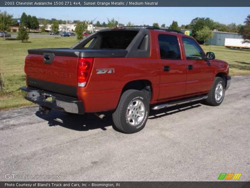 Sunset Orange Metallic / Medium Neutral 2003 Chevrolet Avalanche 1500 Z71 4x4