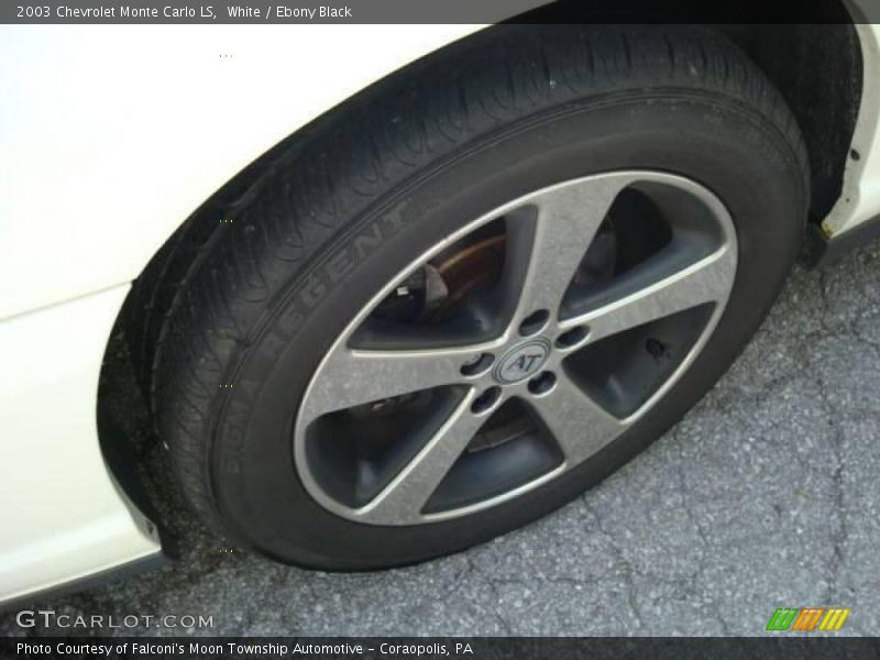 White / Ebony Black 2003 Chevrolet Monte Carlo LS
