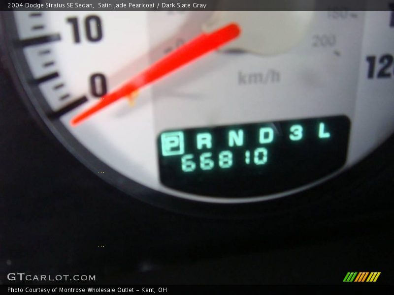 Satin Jade Pearlcoat / Dark Slate Gray 2004 Dodge Stratus SE Sedan