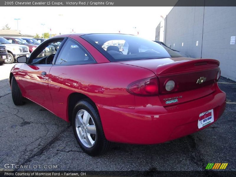 Victory Red / Graphite Gray 2005 Chevrolet Cavalier LS Coupe