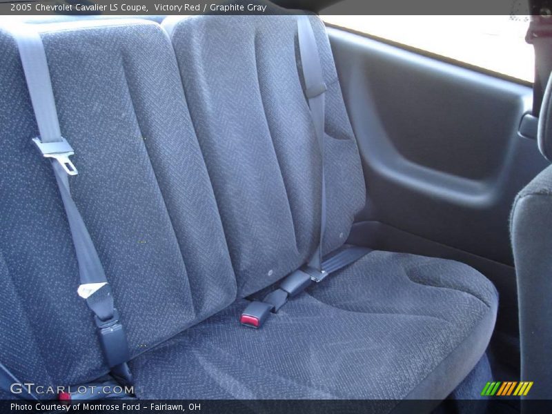 Victory Red / Graphite Gray 2005 Chevrolet Cavalier LS Coupe