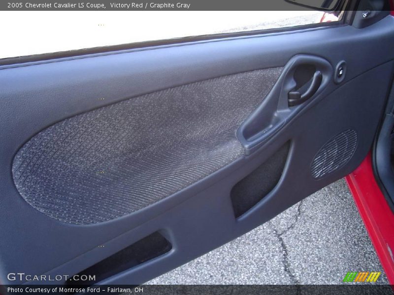 Victory Red / Graphite Gray 2005 Chevrolet Cavalier LS Coupe