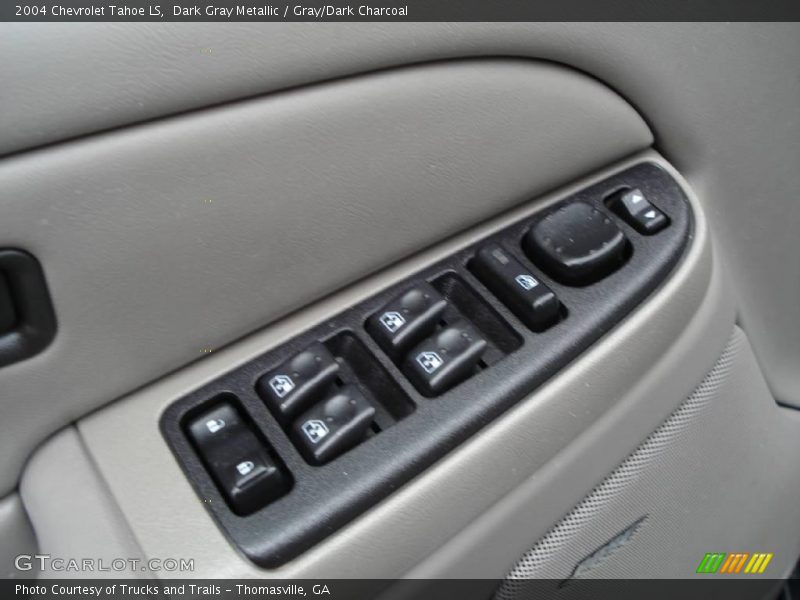 Dark Gray Metallic / Gray/Dark Charcoal 2004 Chevrolet Tahoe LS