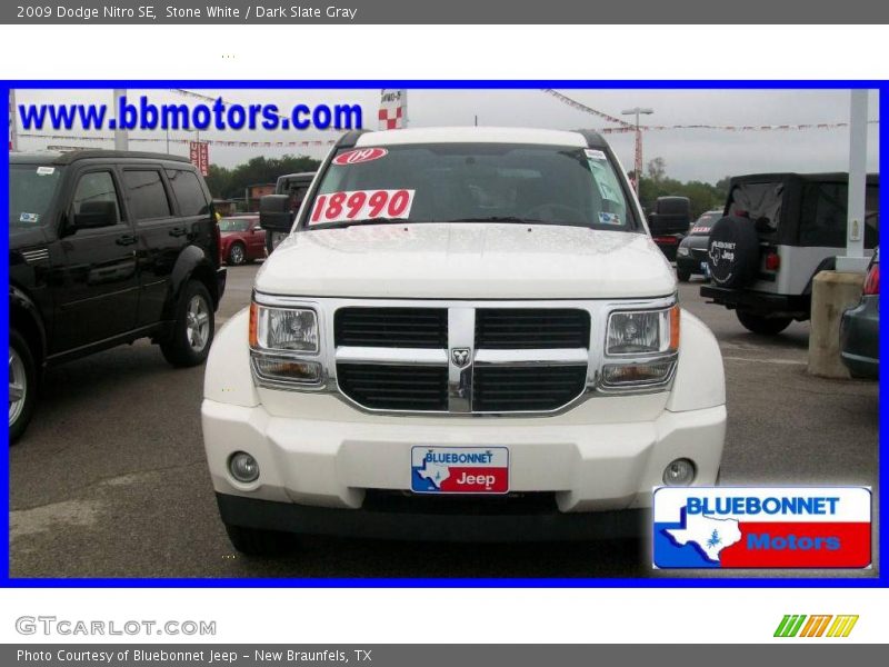 Stone White / Dark Slate Gray 2009 Dodge Nitro SE