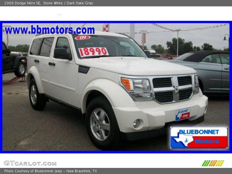 Stone White / Dark Slate Gray 2009 Dodge Nitro SE