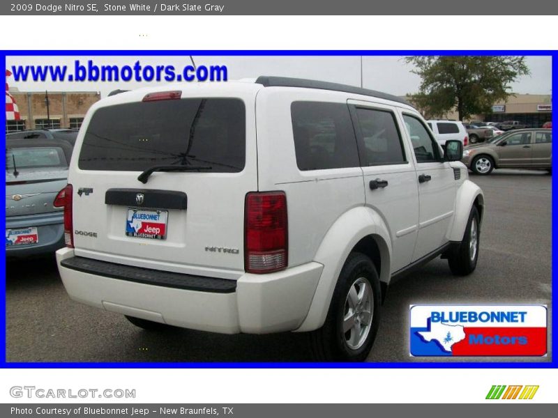 Stone White / Dark Slate Gray 2009 Dodge Nitro SE