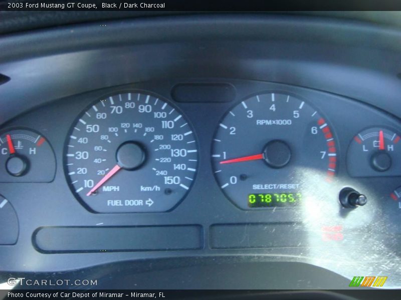 Black / Dark Charcoal 2003 Ford Mustang GT Coupe
