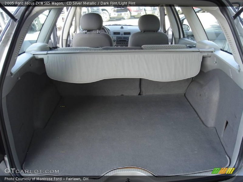 CD Silver Metallic / Dark Flint/Light Flint 2005 Ford Focus ZXW SES Wagon