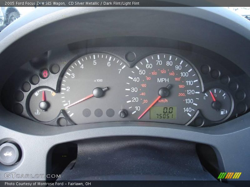 CD Silver Metallic / Dark Flint/Light Flint 2005 Ford Focus ZXW SES Wagon