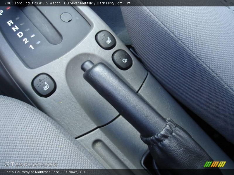 CD Silver Metallic / Dark Flint/Light Flint 2005 Ford Focus ZXW SES Wagon