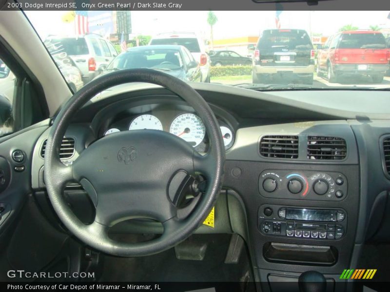Onyx Green Pearl / Dark Slate Gray 2003 Dodge Intrepid SE
