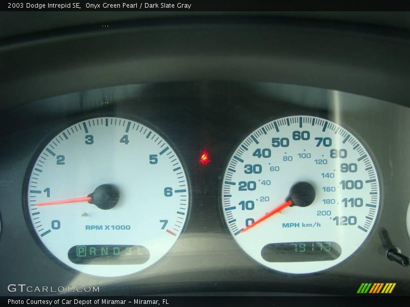 Onyx Green Pearl / Dark Slate Gray 2003 Dodge Intrepid SE