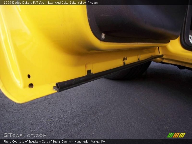 Solar Yellow / Agate 1999 Dodge Dakota R/T Sport Extended Cab