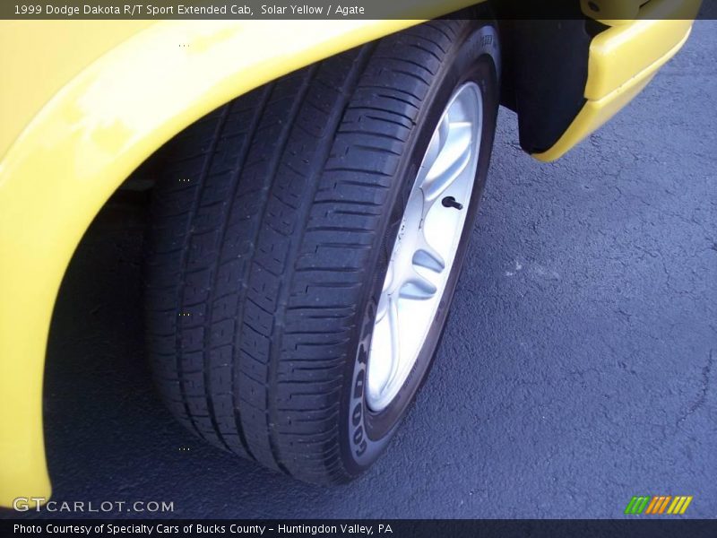 Solar Yellow / Agate 1999 Dodge Dakota R/T Sport Extended Cab