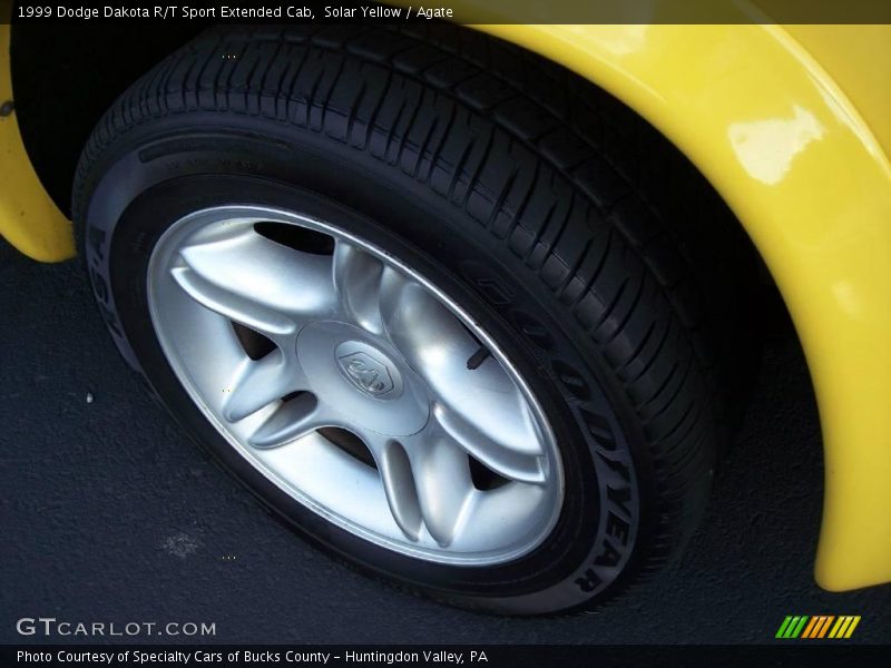 Solar Yellow / Agate 1999 Dodge Dakota R/T Sport Extended Cab