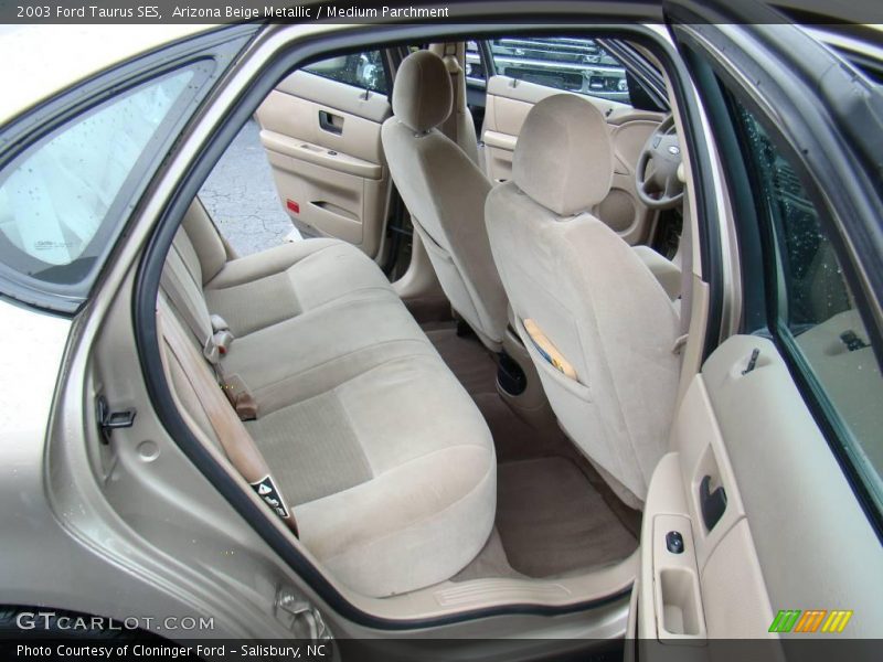 Arizona Beige Metallic / Medium Parchment 2003 Ford Taurus SES