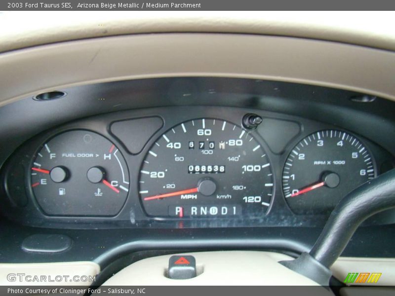 Arizona Beige Metallic / Medium Parchment 2003 Ford Taurus SES
