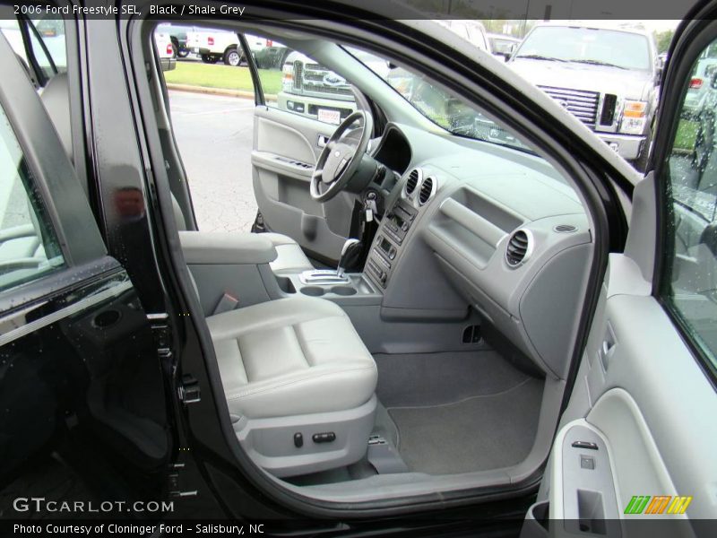 Black / Shale Grey 2006 Ford Freestyle SEL
