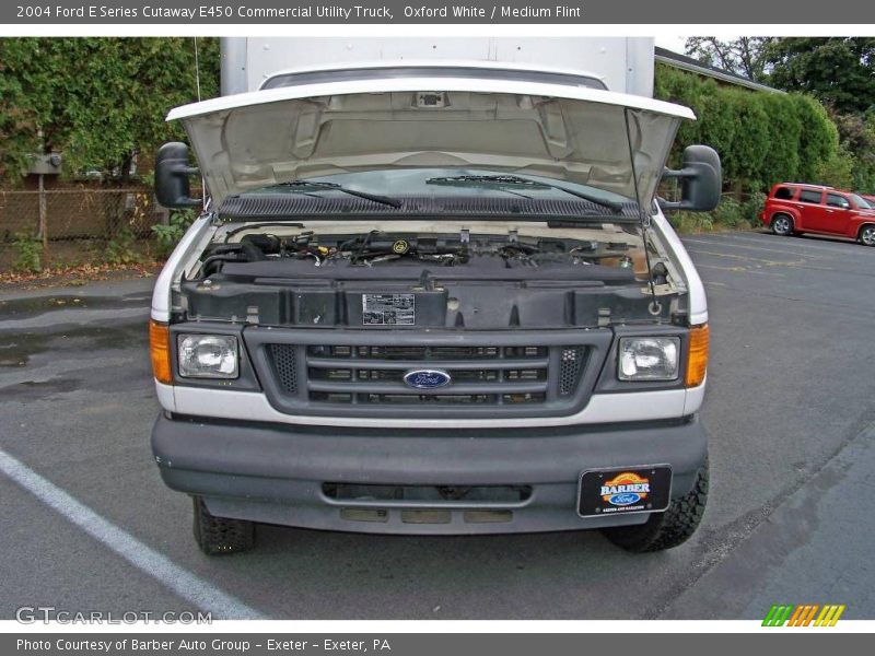 Oxford White / Medium Flint 2004 Ford E Series Cutaway E450 Commercial Utility Truck