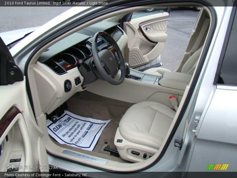 Ingot Silver Metallic / Light Stone 2010 Ford Taurus Limited
