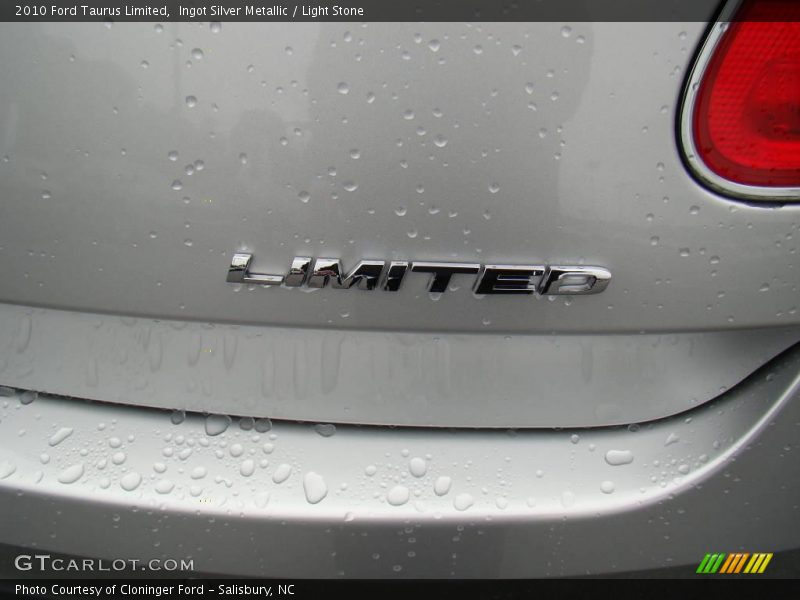 Ingot Silver Metallic / Light Stone 2010 Ford Taurus Limited