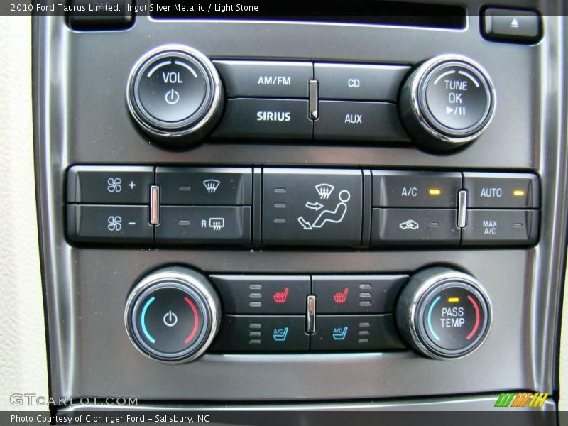 Ingot Silver Metallic / Light Stone 2010 Ford Taurus Limited