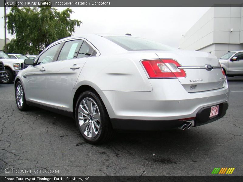 Ingot Silver Metallic / Light Stone 2010 Ford Taurus Limited