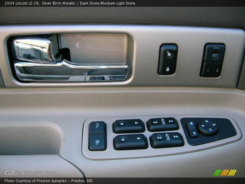 Silver Birch Metallic / Dark Stone/Medium Light Stone 2004 Lincoln LS V8