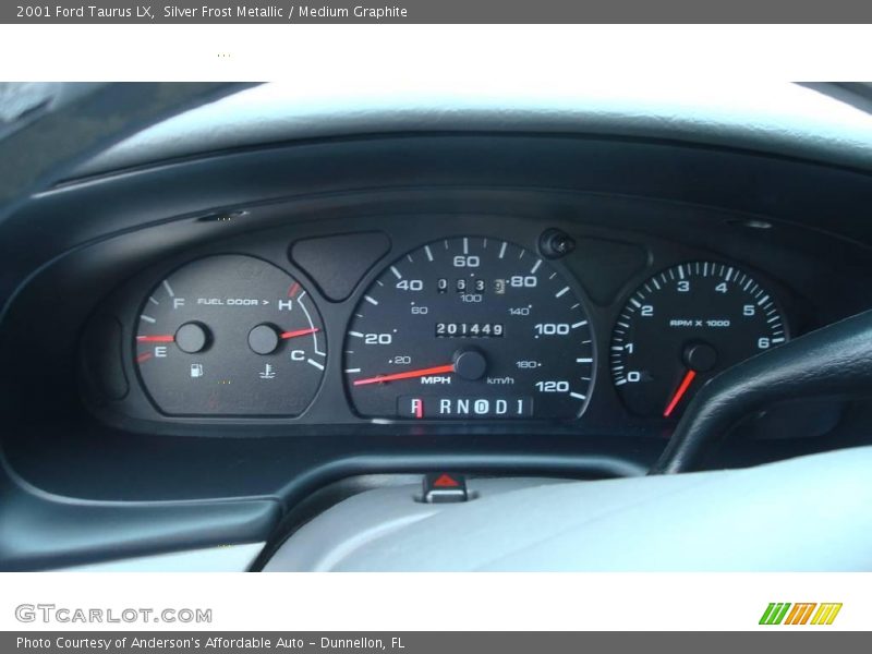 Silver Frost Metallic / Medium Graphite 2001 Ford Taurus LX