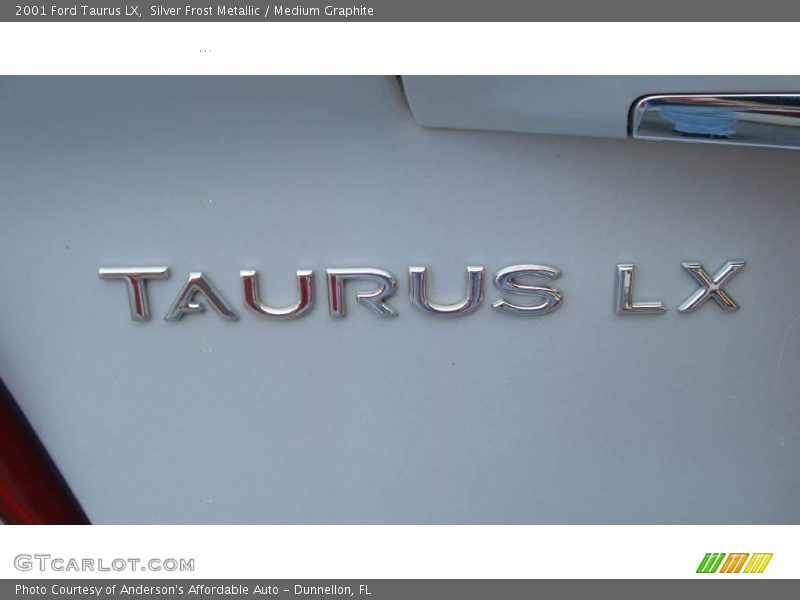 Silver Frost Metallic / Medium Graphite 2001 Ford Taurus LX