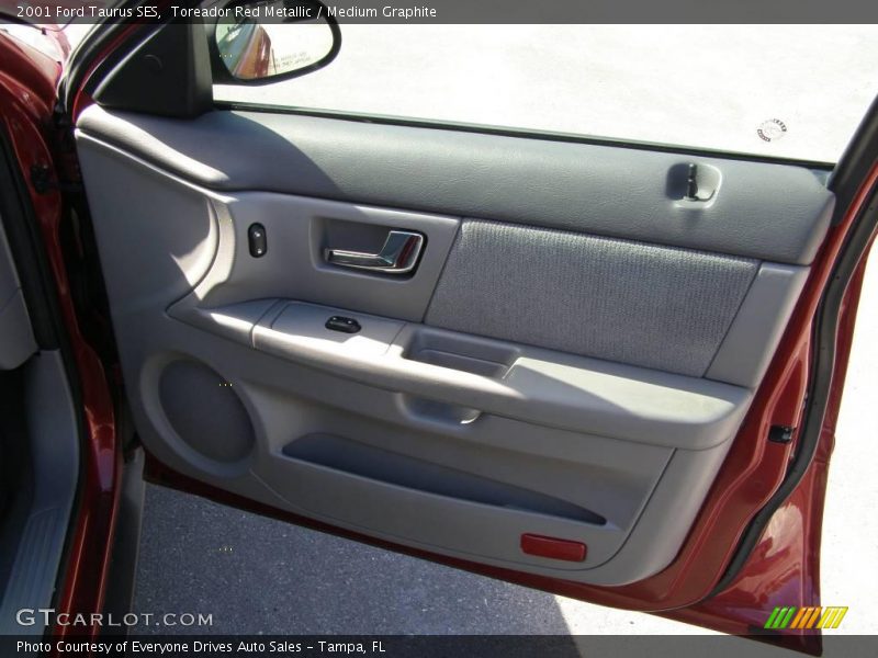 Toreador Red Metallic / Medium Graphite 2001 Ford Taurus SES