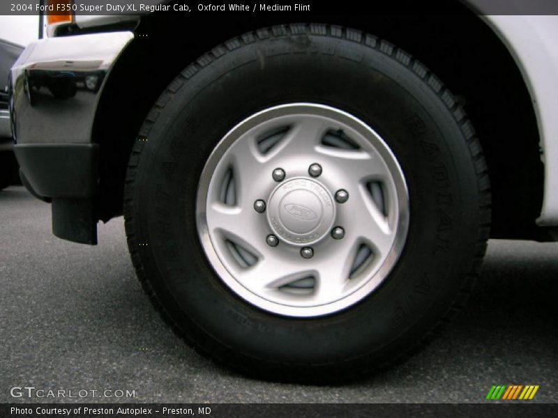 Oxford White / Medium Flint 2004 Ford F350 Super Duty XL Regular Cab