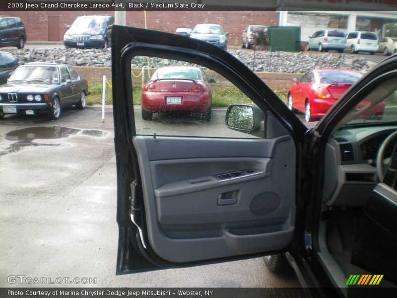 Black / Medium Slate Gray 2006 Jeep Grand Cherokee Laredo 4x4