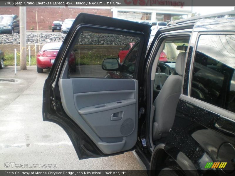 Black / Medium Slate Gray 2006 Jeep Grand Cherokee Laredo 4x4