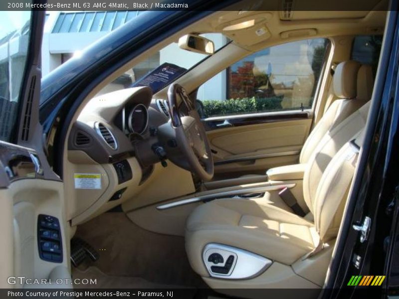 Black / Macadamia 2008 Mercedes-Benz ML 63 AMG 4Matic