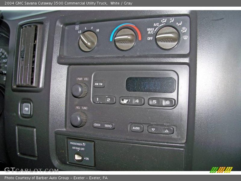 White / Gray 2004 GMC Savana Cutaway 3500 Commercial Utility Truck