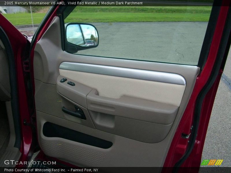 Vivid Red Metallic / Medium Dark Parchment 2005 Mercury Mountaineer V6 AWD