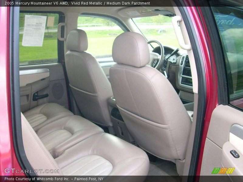 Vivid Red Metallic / Medium Dark Parchment 2005 Mercury Mountaineer V6 AWD