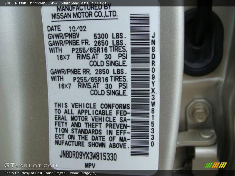 Sunlit Sand Metallic / Beige 2003 Nissan Pathfinder SE 4x4