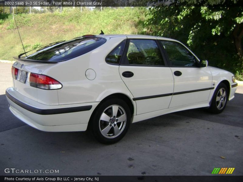 Polar White / Charcoal Gray 2002 Saab 9-3 SE Sedan