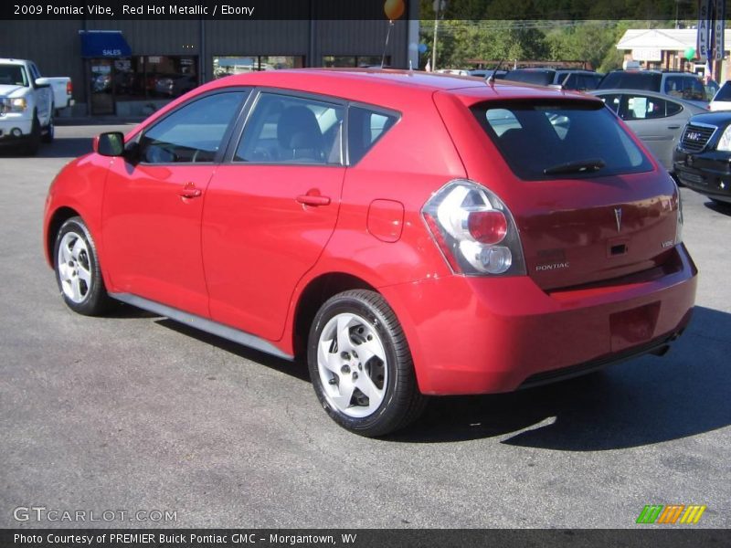 Red Hot Metallic / Ebony 2009 Pontiac Vibe