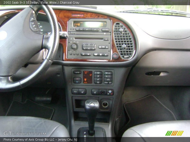 Polar White / Charcoal Gray 2002 Saab 9-3 SE Sedan
